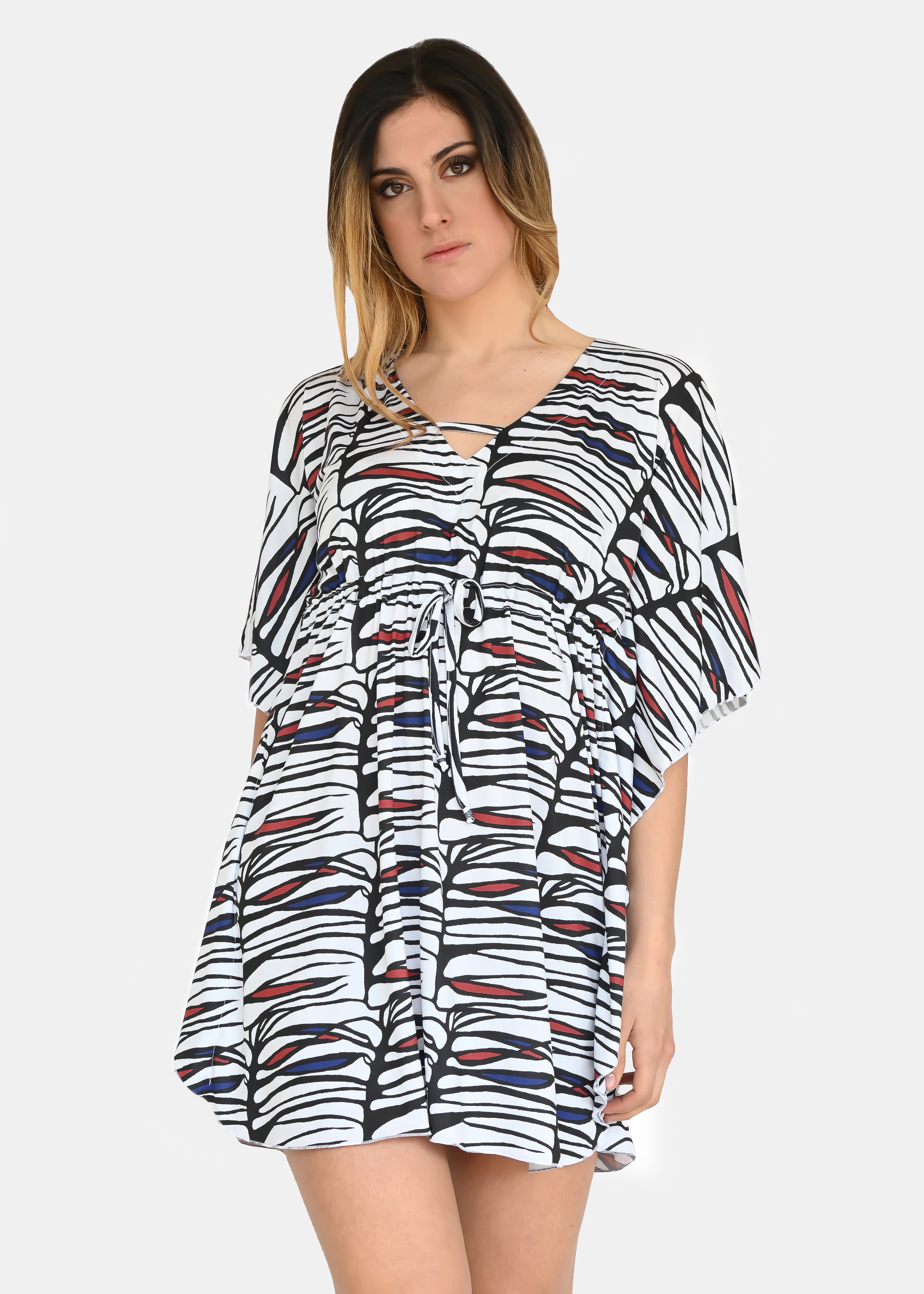 Mini abito estivo in maglina "Zebra Rossa", riporta uno dei tanti dipinti di Millyblu. Confortevole, fresco e morbido. Ha l'elastico in vita regolabile, scollo a V e cuciture laterali. Comodo per le lunghe giornate estive come copricostume o mini dress.