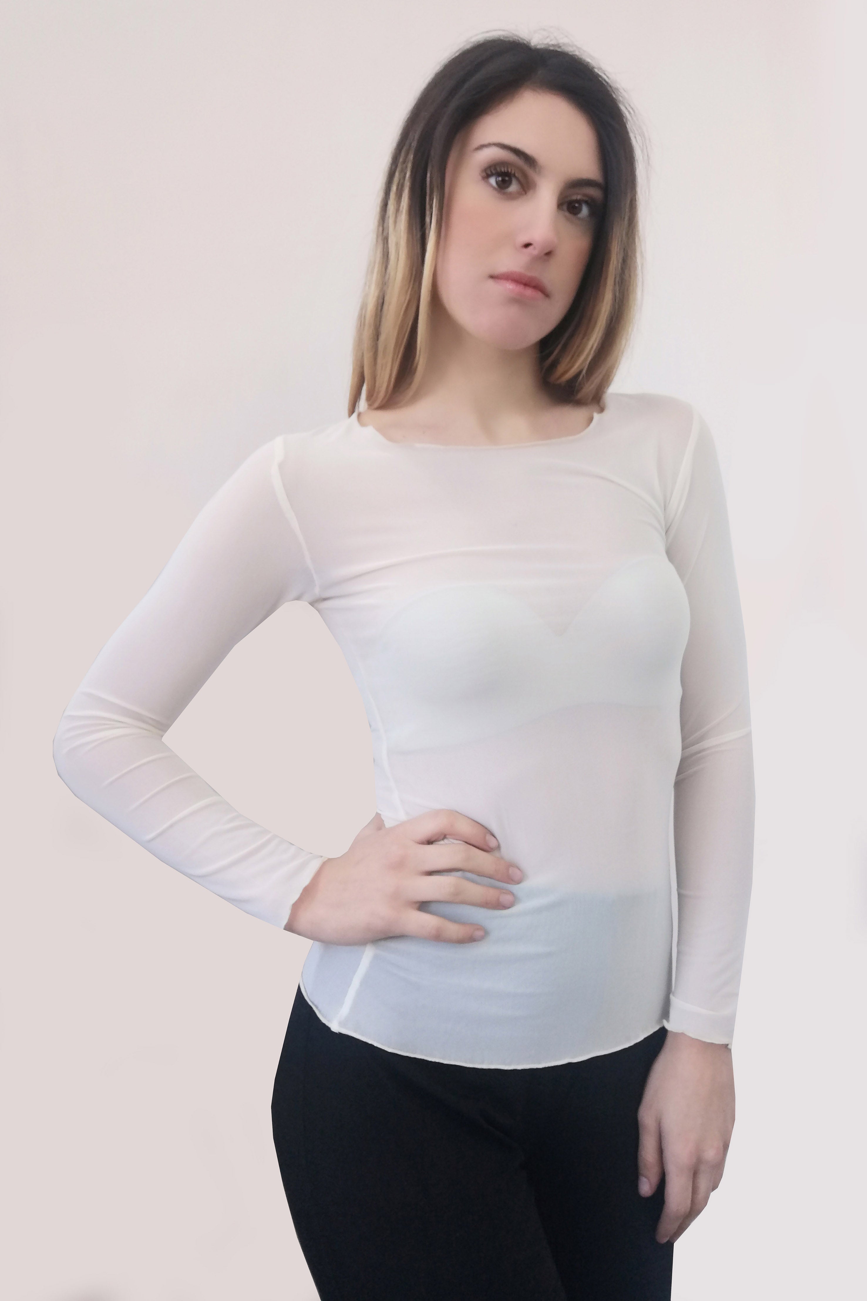 Maglia trasparente Silence Limited nera con scollo a V profondo Maglia trasparente Silence Limited nera con scollo a V profondo