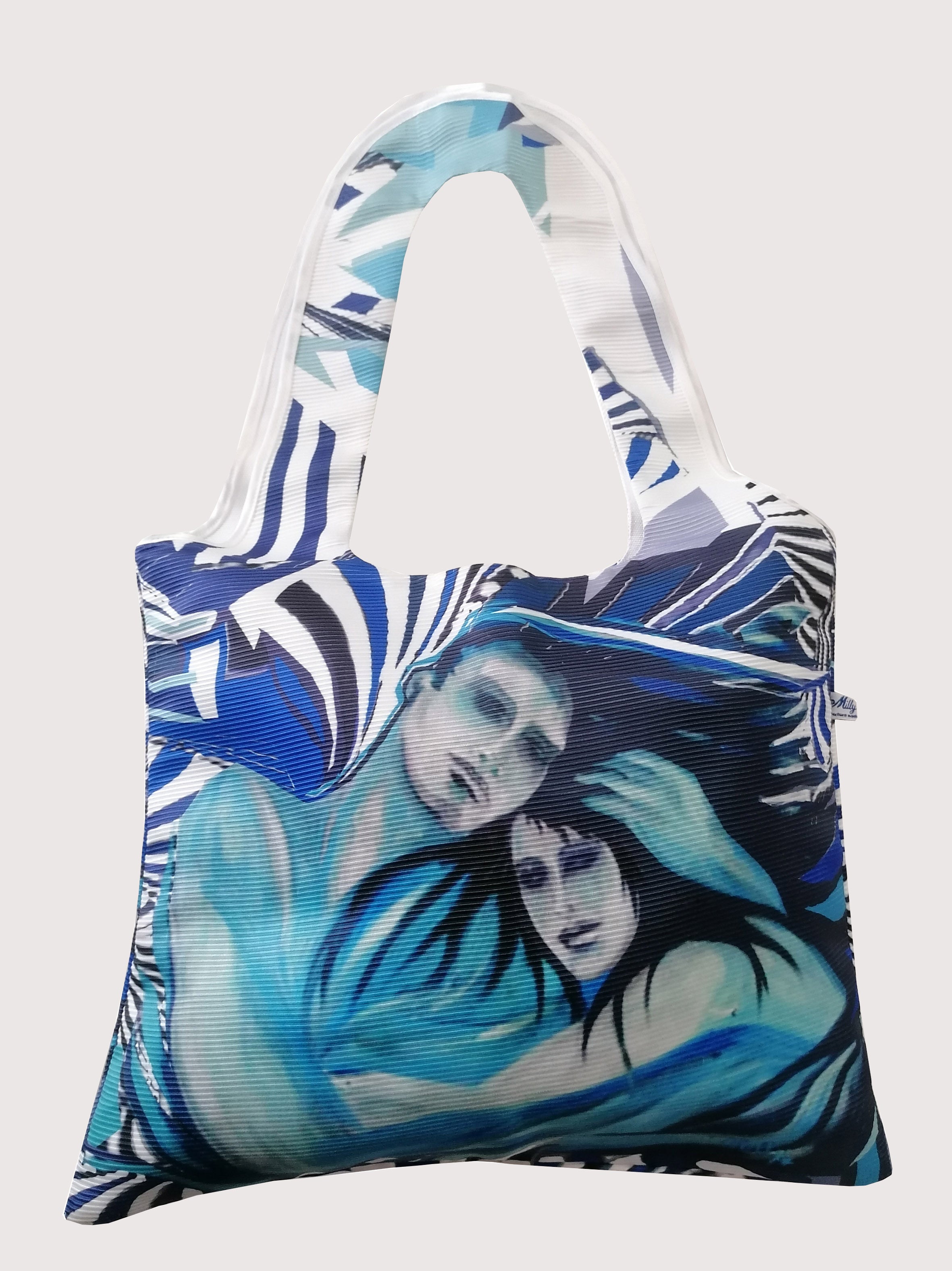 Borsa in tessuto blu con stampa dal dipinto "Non Lasciarmi". Può essere utilizzata come borsa mare o borsa piscina per un outfit glamour, raffinato e originale. I dipinti su stoffa sono un must Millyblu.